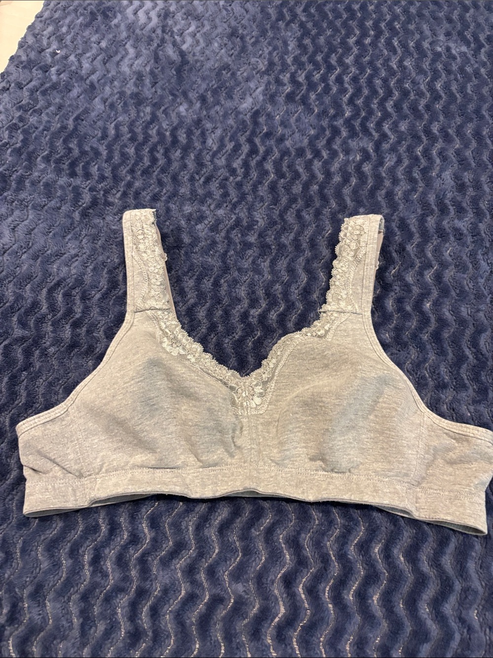 Source Unknown Gray Lace-Trim Wireless Bra